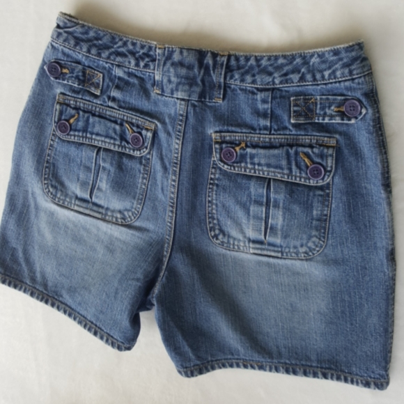 FADED GLORY ♡ Super Sweet Vintage Distressed Double Button Flap Jean Shorts 10 - Picture 9 of 12